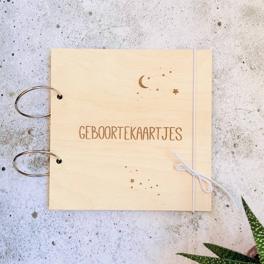 boek-geboortekaartjes-hout